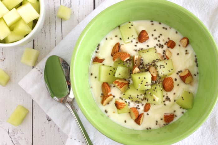 ce-mp-app-january-yoghurt-with-melon-and-chia-seeds