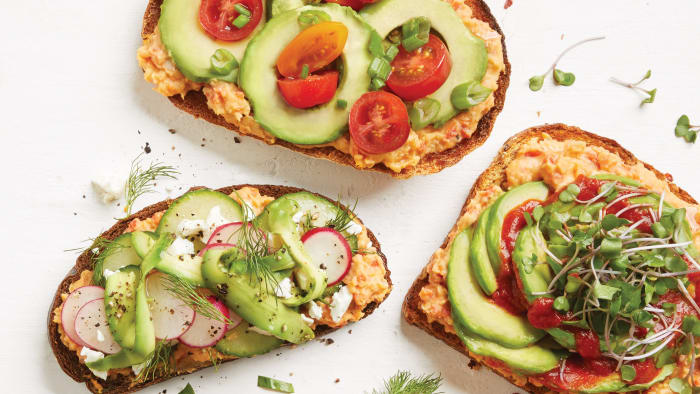 white-bean--roasted-red-pepper-toasts-with-avocado_77_web